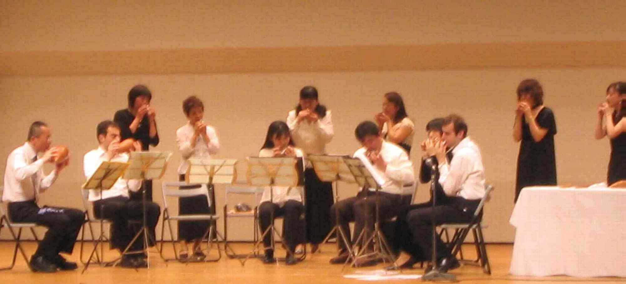 火山久記念 日本・ブドリオ合同オカリナ七重奏団