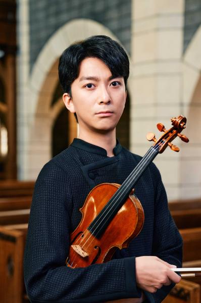 山根一仁  