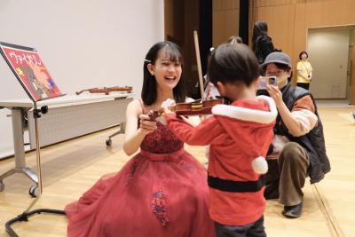 親子で楽しむ みんなのクリスマスコンサート in BXホール